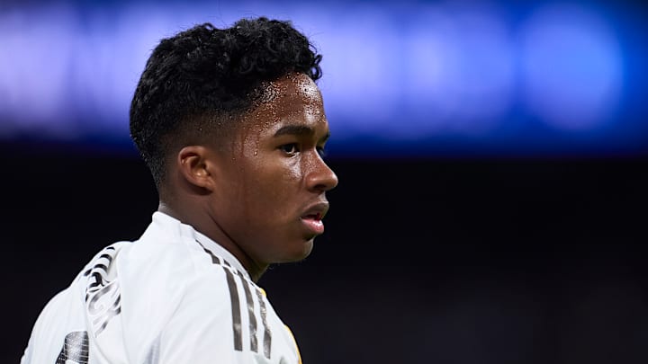 Endrick deve reforçar o Lyon no mercado de janeiro