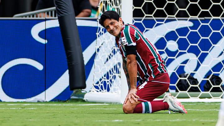Cano não foi bem no Mundial de Clubes Cano não foi bem no Mundial de Clubes