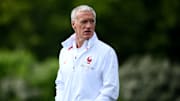 Deschamps pense à revenir à une défense à 4