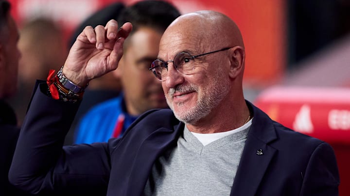 Luis de la Fuente a calmé le jeu avec le Barça. Luis de la Fuente a calmé le jeu avec le Barça.