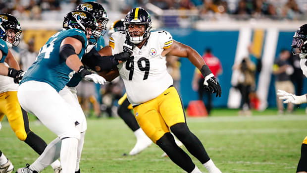 Pittsburgh Steelers defensive tackle Derrick Harmon