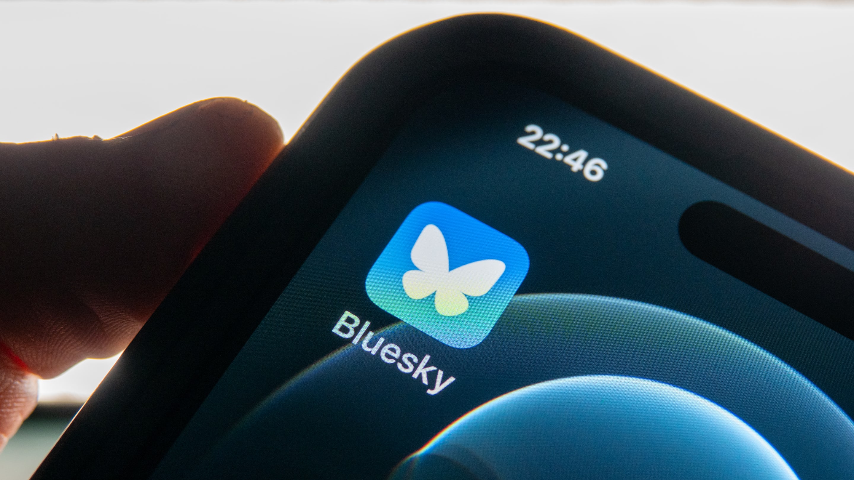 Migrating to Bluesky? This Extension Finds Your X Followers on the App