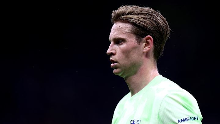 Frenkie de Jong a fait une annonce sur son avenir. Frenkie de Jong a fait une annonce sur son avenir.