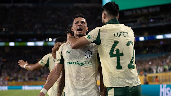Paulinho admite que ainda não está 100% Paulinho admite que ainda não está 100%
