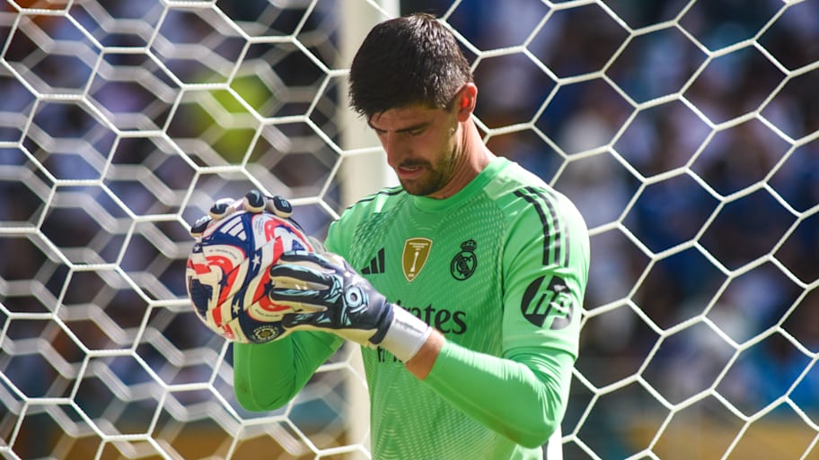 Thibaut Courtois implored his colleague to do better. | IMAGO/PMEimages