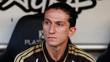 Filipe Luís é admirado nos corredores do Chelsea