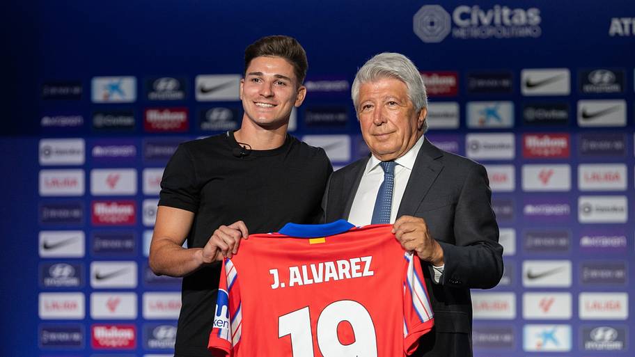 Julián Álvarez, Enrique Cerezo