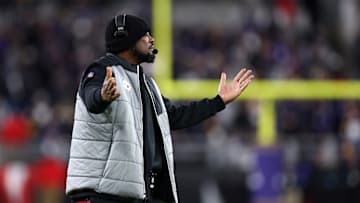 Pittsburgh Steelers v Baltimore Ravens