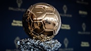 TOPSHOT-FBL-FRA-AWARD
