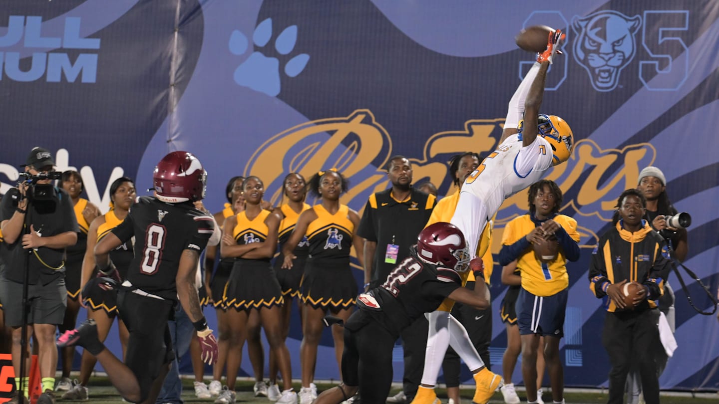 UNC Football Advances to Next Round for Top-Four Wide Receiver