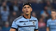 Alan Pulido es vinculado con Chivas