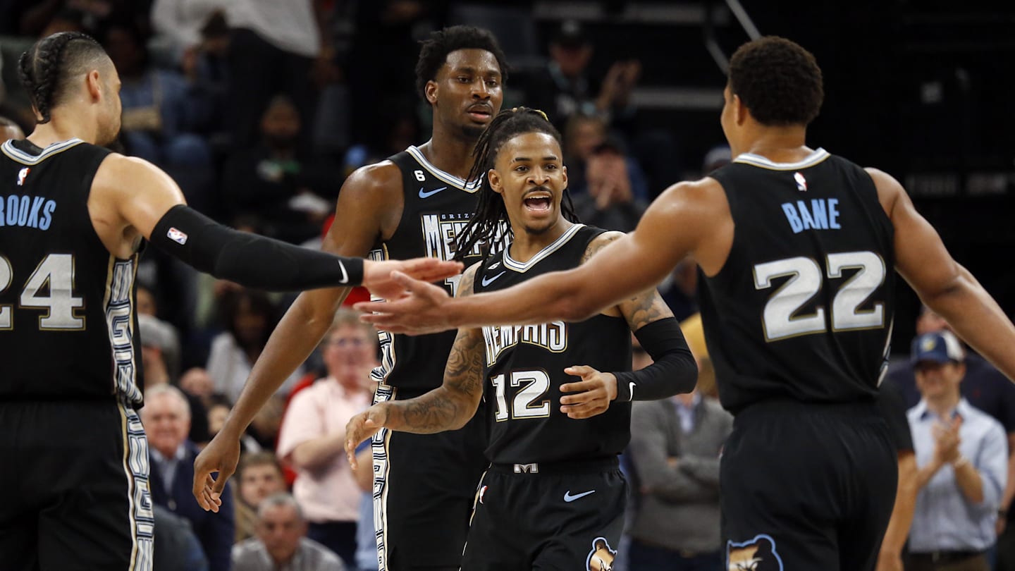 NBA Trade Idea Sends  Million Ex-Lakers Star to Memphis Grizzlies