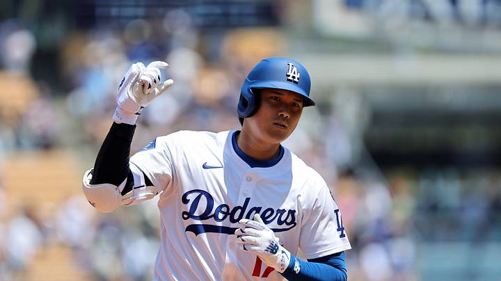 Toronto Blue Jays v Los Angeles Dodgers