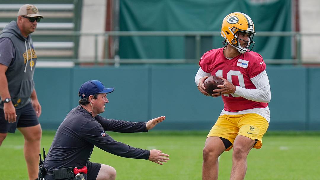 Green Bay Packers quarterback Jordan Love (10) runs drills during the first day of a three-day minicamp at the Don Hutson Center in Ashwaubenon, Wisconsin on Tuesday, June 9, 2026. Green Bay Packers quarterback Jordan Love (10) runs drills during the first day of a three-day minicamp at the Don Hutson Center in Ashwaubenon, Wisconsin on Tuesday, June 9, 2026.