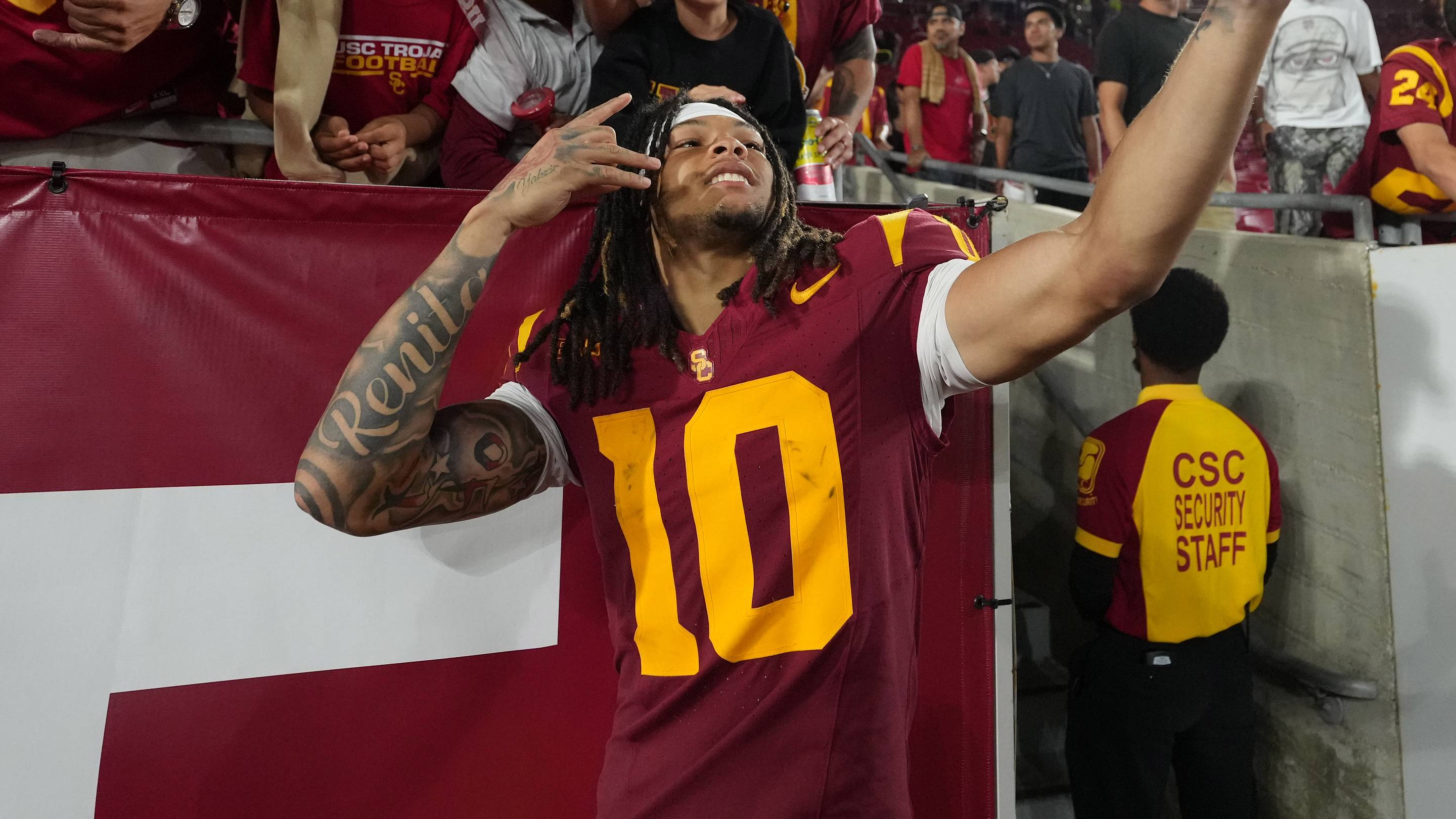 Behind the Scenes Look at USC Trojans Receiver Corey Simms