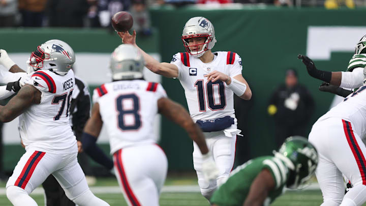 Drake Maye was on fire against the Jets on Sunday.