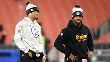 Pittsburgh Steelers v Cleveland Browns