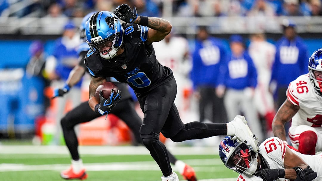 Detroit Lions running back Jahmyr Gibbs (0) runs against New York Giants during the first half at Ford Field in Detroit on Sunday, Nov. 23, 2025.