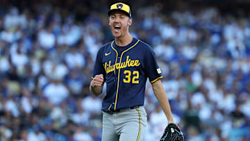 National League Championship Series - Milwaukee Brewers v Los Angeles Dodgers - Game Three