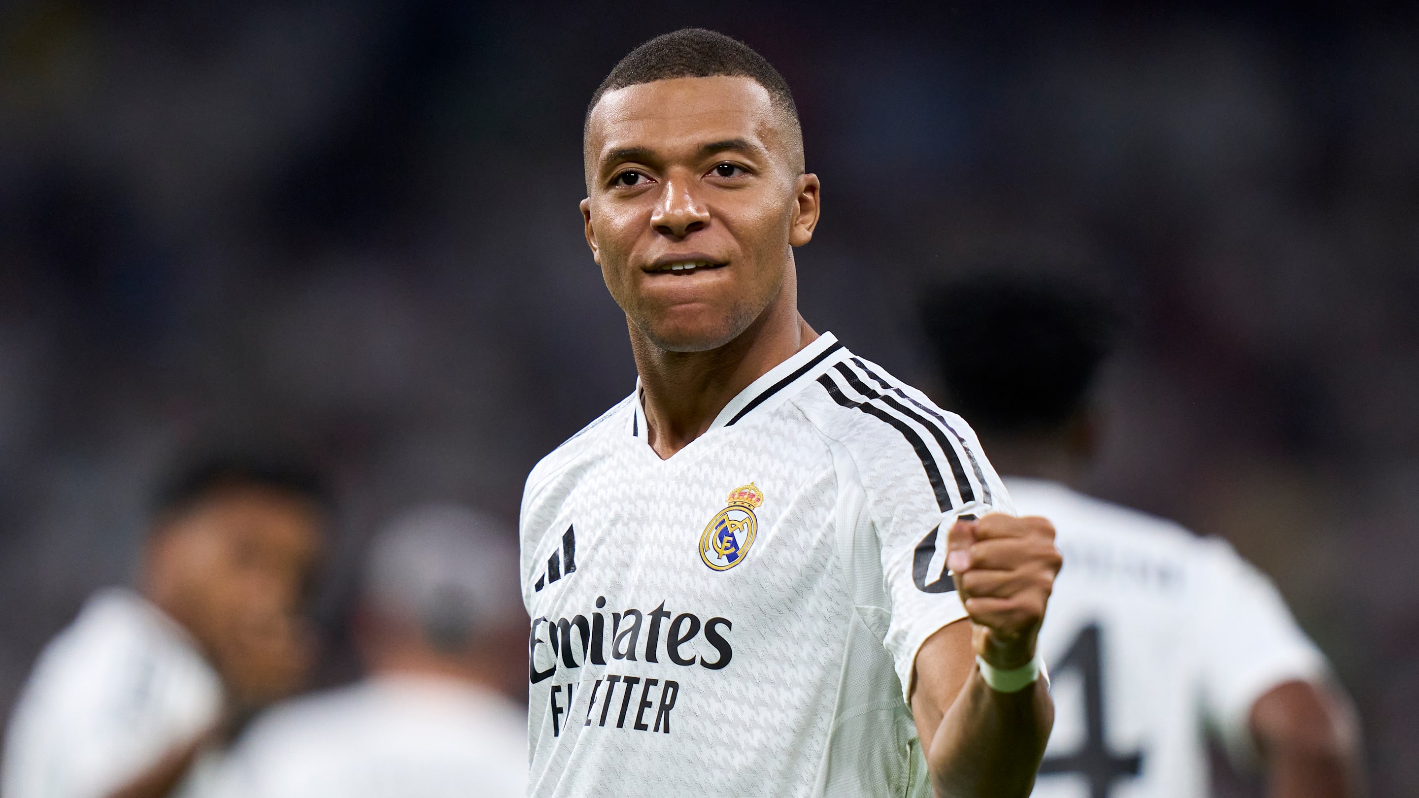 Real Madrid : Thibaut Courtois dévoile les jeux de chambrage avec Kylian Mbappé à l'entraînement