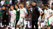 Leere Gesichter bei der Fohlenelf nach dem Remis