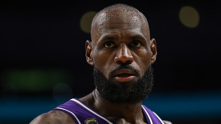 1552568-sp-NBA-first-round-Lakers-Rockets-game-five