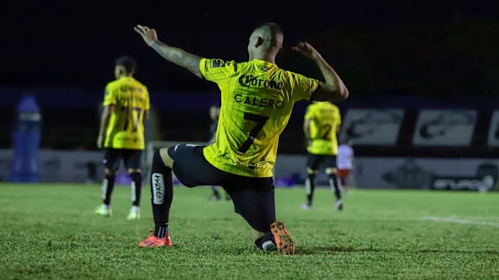 Juan José Calero celebra un gol con los Venados FC Juan José Calero celebra un gol con los Venados FC