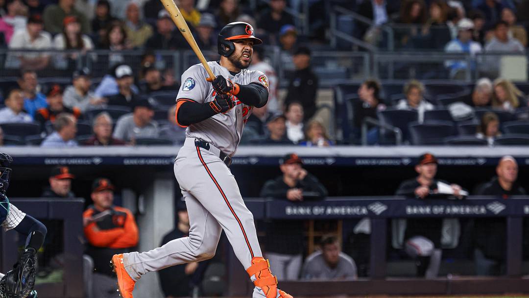 Sep 24, 2024; Bronx, New York, USA; Baltimore Orioles right fielder Anthony Santander (25) hits a solo home run during the sixth inning against the New York Yankees at Yankee Stadium. Mandatory Credit: Vincent Carchietta-Imagn Images Sep 24, 2024; Bronx, New York, USA; Baltimore Orioles right fielder Anthony Santander (25) hits a solo home run during the sixth inning against the New York Yankees at Yankee Stadium. Mandatory Credit: Vincent Carchietta-Imagn Images