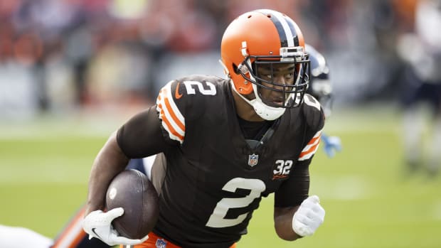 Dec 17, 2023; Cleveland, Ohio, USA; Cleveland Browns wide receiver Amari Cooper (2) runs the ball along the sideline for a to