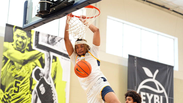 July 15, 2025; North Augusta, South Carolina, USA; NY Rens Javan Webb (2) dunks the ball during the NY Rens and JL3 game at Nike EYBL Peach Jam at Riverview Park Activities Center. Webb previously played basketball for Westside High School. Mandatory Credit: Katie Goodale - Augusta Chronicle/USA TODAY NETWORK