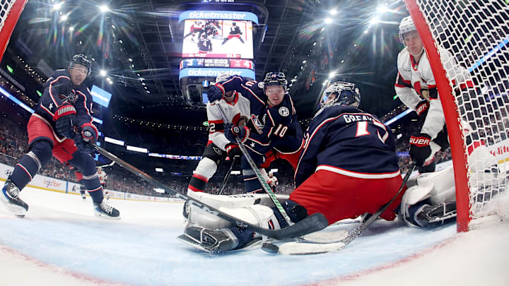 Blue Jackets goaltender Jet Greaves loses track of the puck, ultimately resulting in a Tim Stutzle goal. 
