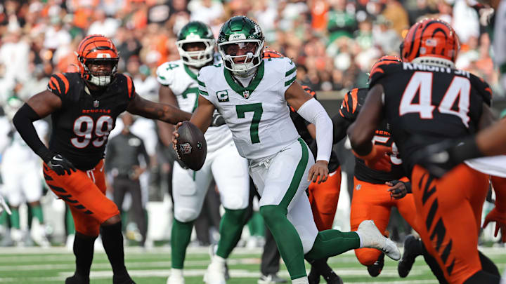 Jets Make Huge Starting QB Decision For Week 10 Vs Browns