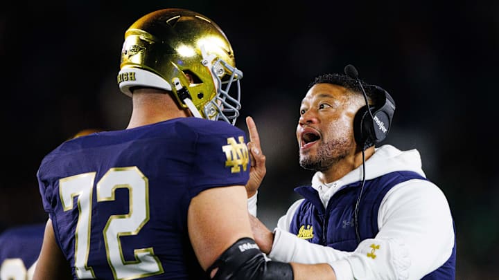 Notre Dame Offensive Lineman Hits Transfer Portal Following Championship  Game Loss