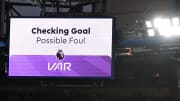 La VAR est très décriée ces dernières semaines en Premier League