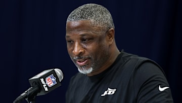 NY Jets head coach Aaron Glenn