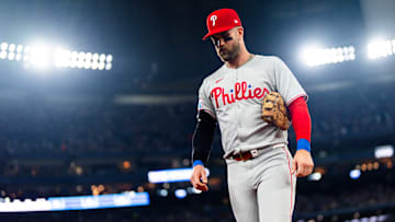 Bryce Harper sufre dolores en la muñeca desde el año pasado