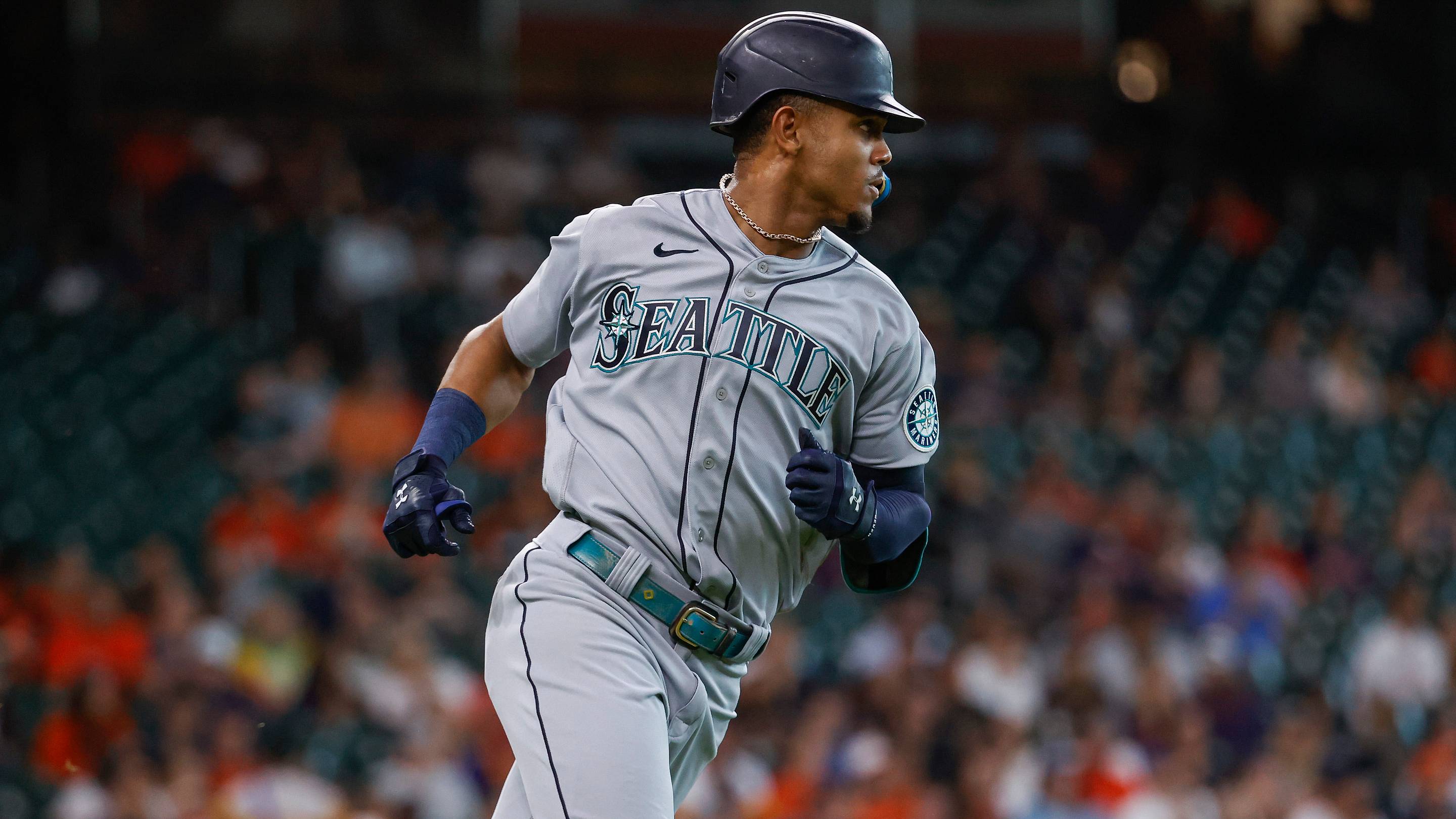 Mariners Should Bring Back Road Gray Jerseys After Rays’ Uniform Reveal