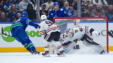 Chicago Blackhawks v Vancouver Canucks