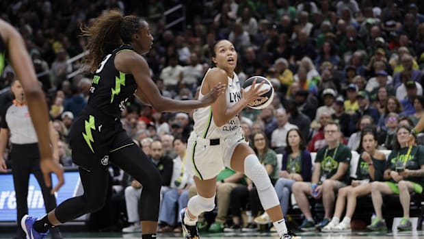 nneka ogwumike napheesa collier 