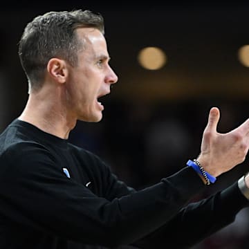 Duke basketball head coach Jon Scheyer