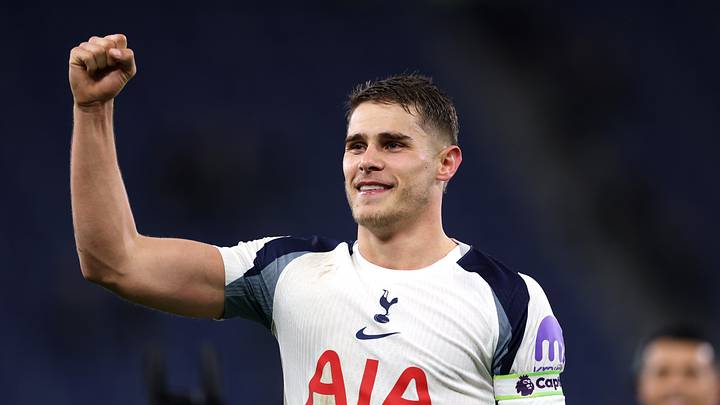 Everton v Tottenham Hotspur - Premier League