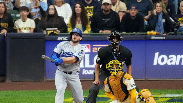 National League Championship Series - Los Angeles Dodgers v Milwaukee Brewers - Game Two