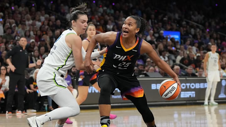 Sep 26, 2025; Phoenix, Arizona, USA; Phoenix Mercury forward Alyssa Thomas (25) drives on Minnesota Lynx forward Napheesa Collier (24) during game three of the second round for the 2025 WNBA Playoffs at PHX Arena. Mandatory Credit: Rick Scuteri-Imagn Images Sep 26, 2025; Phoenix, Arizona, USA; Phoenix Mercury forward Alyssa Thomas (25) drives on Minnesota Lynx forward Napheesa Collier (24) during game three of the second round for the 2025 WNBA Playoffs at PHX Arena. Mandatory Credit: Rick Scuteri-Imagn Images