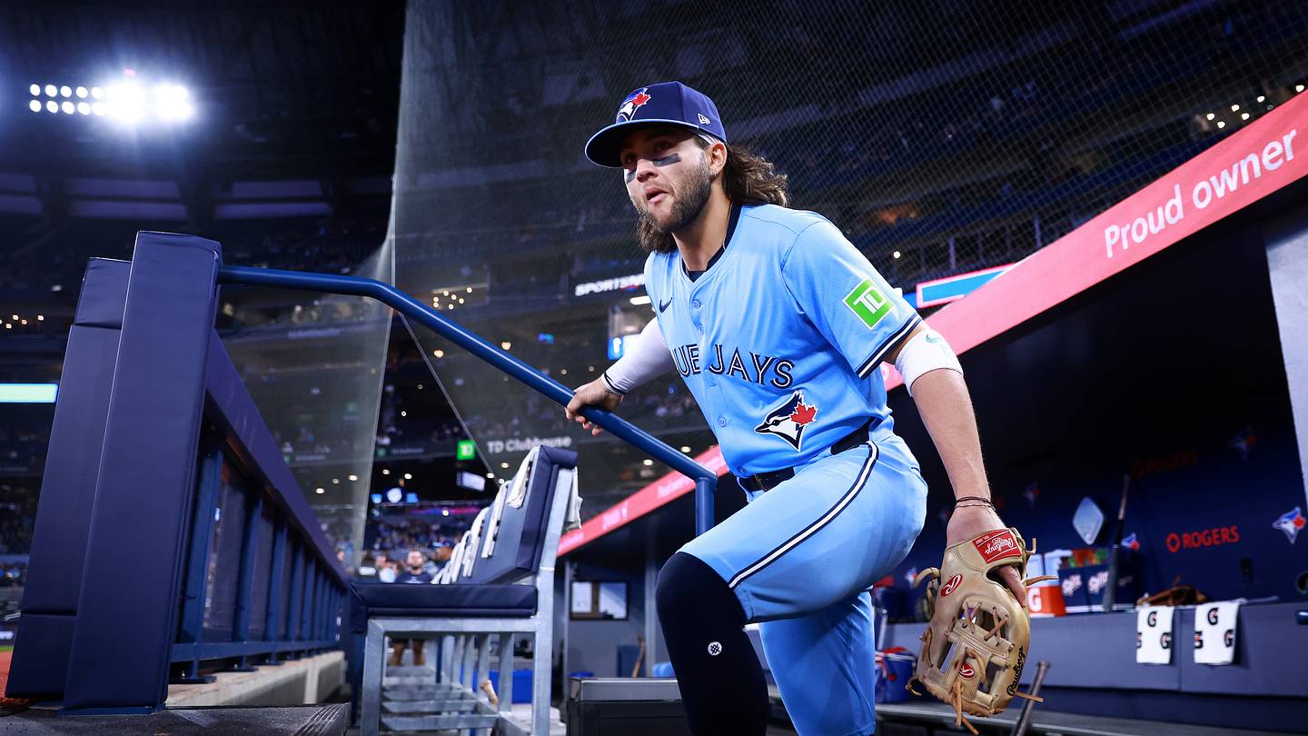 MLB execs believe Blue Jays could be open to major deadline deals - Vimarsana News