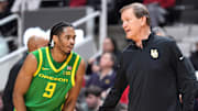 Oregon coach Dana Altman talks with Keeshawn Barthelemy at the SAP Center.