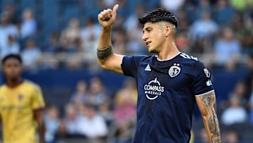 Alan Pulido dejó al Sporting Kansas City luego de cuatro años