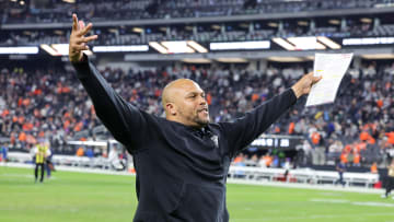 Las Vegas Raiders head coach Antonio Pierce.