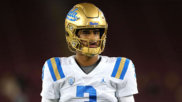 UCLA Bruins quarterback Dante Moore before the game against the Stanford Cardinal.