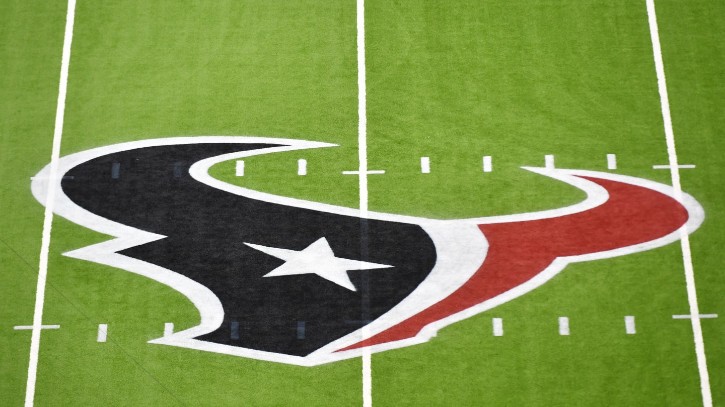 ESPN names one Texans player who is the biggest loser of the team’s offseason