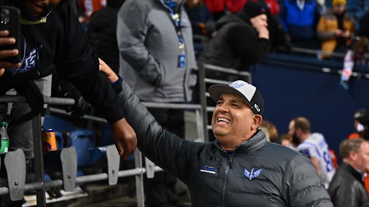Feb 23, 2023; Seattle, WA, USA; St. Louis Battlehawks head coach Anthony Becht celebrates with fans after the game between the Seattle Sea Dragons and the St. Louis Battlehawks at Lumen Field. St. Louis defeated Seattle 20-18. Mandatory Credit: Steven Bisig-Imagn Images Feb 23, 2023; Seattle, WA, USA; St. Louis Battlehawks head coach Anthony Becht celebrates with fans after the game between the Seattle Sea Dragons and the St. Louis Battlehawks at Lumen Field. St. Louis defeated Seattle 20-18. Mandatory Credit: Steven Bisig-Imagn Images